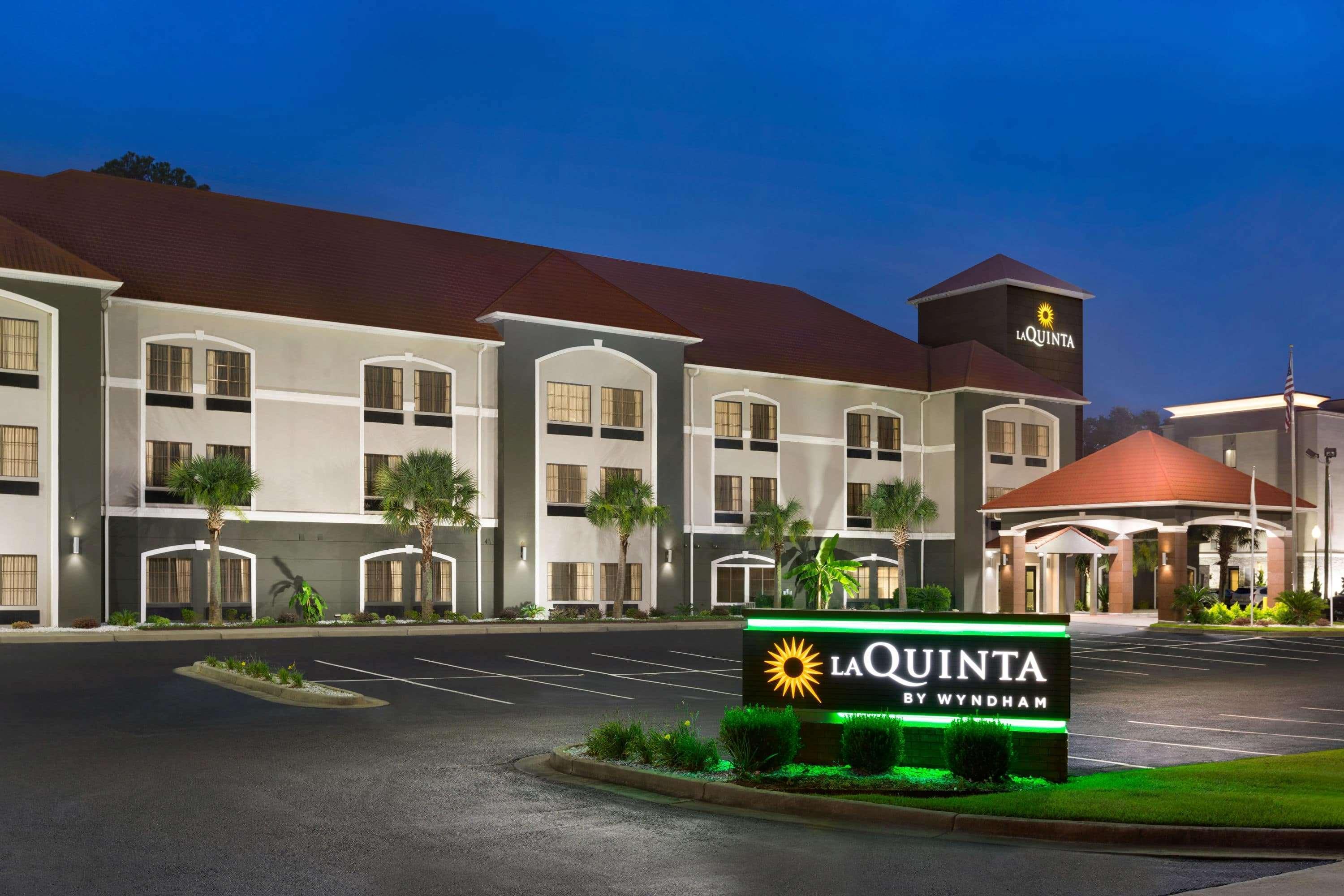 La Quinta By Wyndham Dublin Hotel Exterior photo